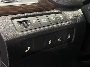 2017 Hyundai Santa Fe XL - image 34