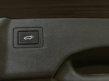 2017 Hyundai Santa Fe XL - image 36