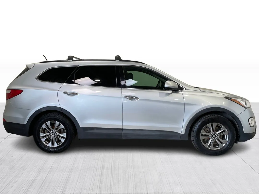 2016 Hyundai Santa Fe XL — photo 2