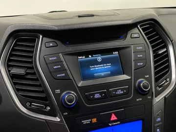 2016 Hyundai Santa Fe XL - image 24