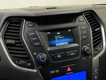 2016 Hyundai Santa Fe XL - image 27