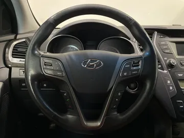 2016 Hyundai Santa Fe XL - image 23