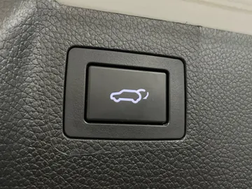 2016 Hyundai Santa Fe XL - image 21