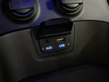 2016 Hyundai Santa Fe XL - image 32