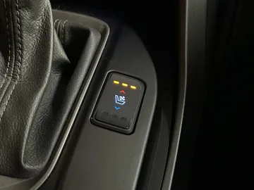 2016 Hyundai Santa Fe XL - image 29