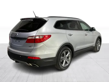 2016 Hyundai Santa Fe XL - image 14