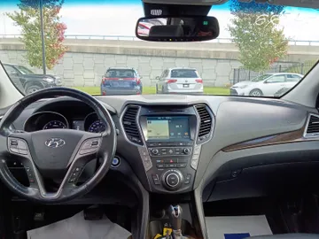 2017 Hyundai Santa Fe XL - image 8