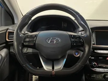 2018 Hyundai Ioniq Electric - image 26