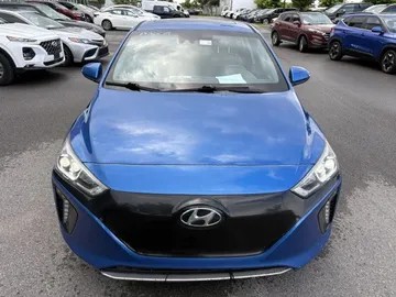 2018 Hyundai Ioniq Electric - image 2