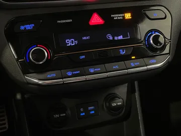 2018 Hyundai Ioniq Electric - image 23