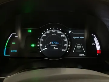 2018 Hyundai Ioniq Electric - image 18