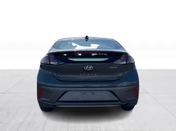 2021 Hyundai Ioniq Electric - image 13