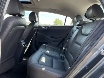 2021 Hyundai Ioniq Electric - image 16