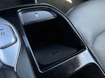 2021 Hyundai Ioniq Electric - image 33