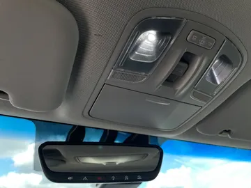 2021 Hyundai Ioniq Electric - image 17