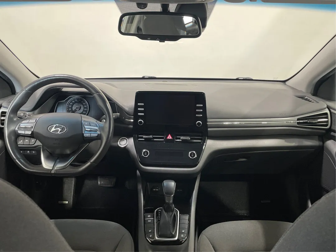 2021 Hyundai Ioniq Plug-In — photo 4