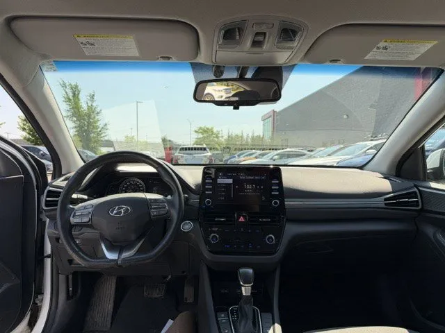 2021 Hyundai Ioniq Plug-In — photo 6