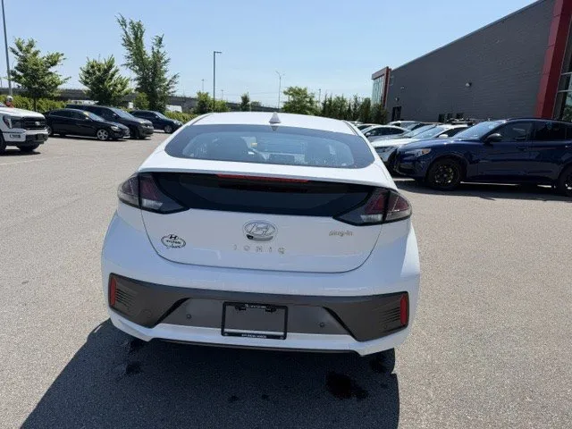 2021 Hyundai Ioniq Plug-In — photo 5