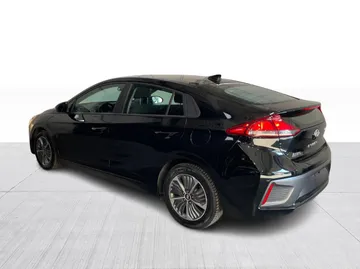 2021 Hyundai Ioniq Plug-In Hybrid - image 6