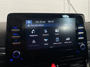 2021 Hyundai Ioniq Plug-In Hybrid - image 23