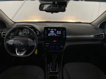 2021 Hyundai Ioniq Plug-In Hybrid - image 13