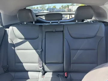 2019 Hyundai Ioniq Electric Plus - image 8