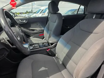2020 Hyundai Ioniq Electric - image 8