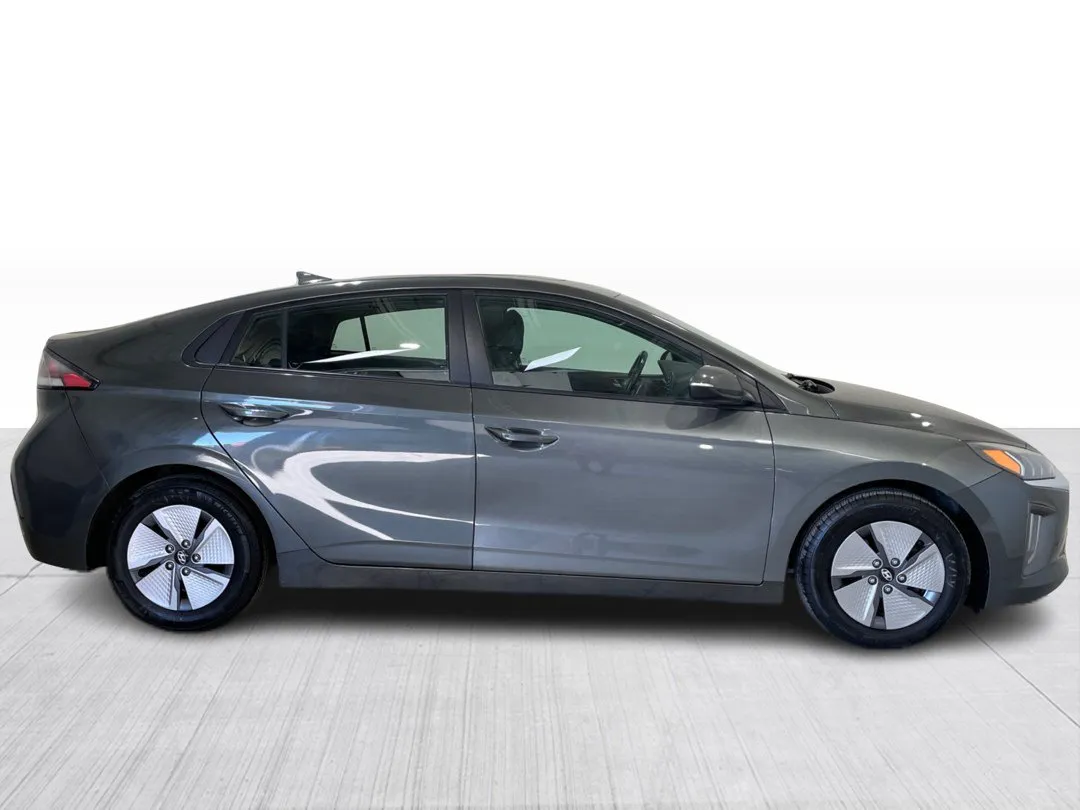 2020 Hyundai Ioniq Hybrid for sale - photo 2