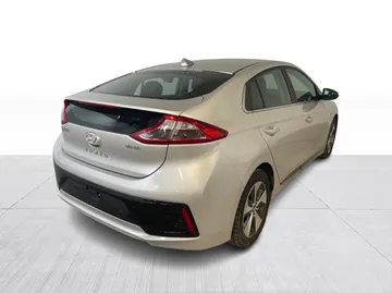 2019 Hyundai Ioniq Electric - image 8