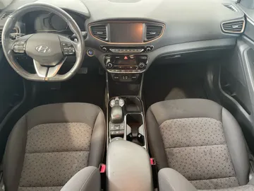 2019 Hyundai Ioniq Electric - image 19