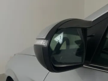 2019 Hyundai Ioniq Electric - image 18
