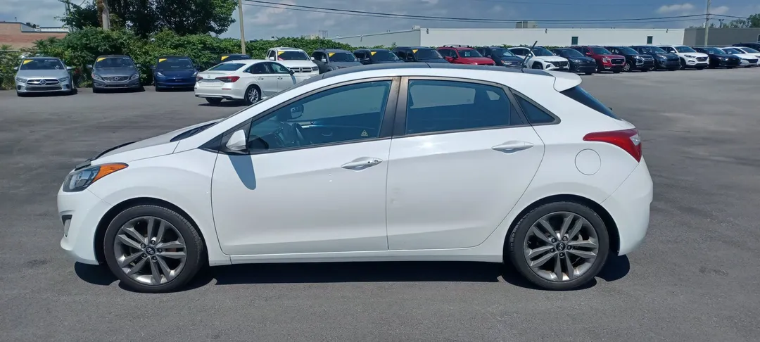 2017 Hyundai Elantra GT — photo 4