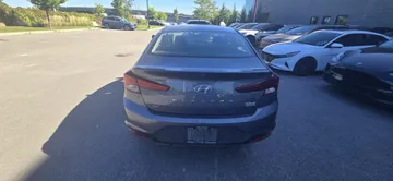 2020 Hyundai Elantra - image 6