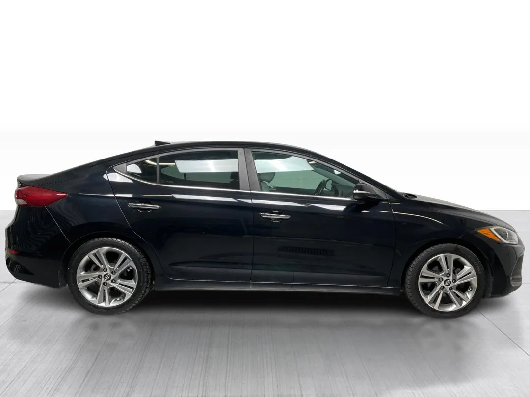 Hyundai Elantra 2017 à vendre - photo 2