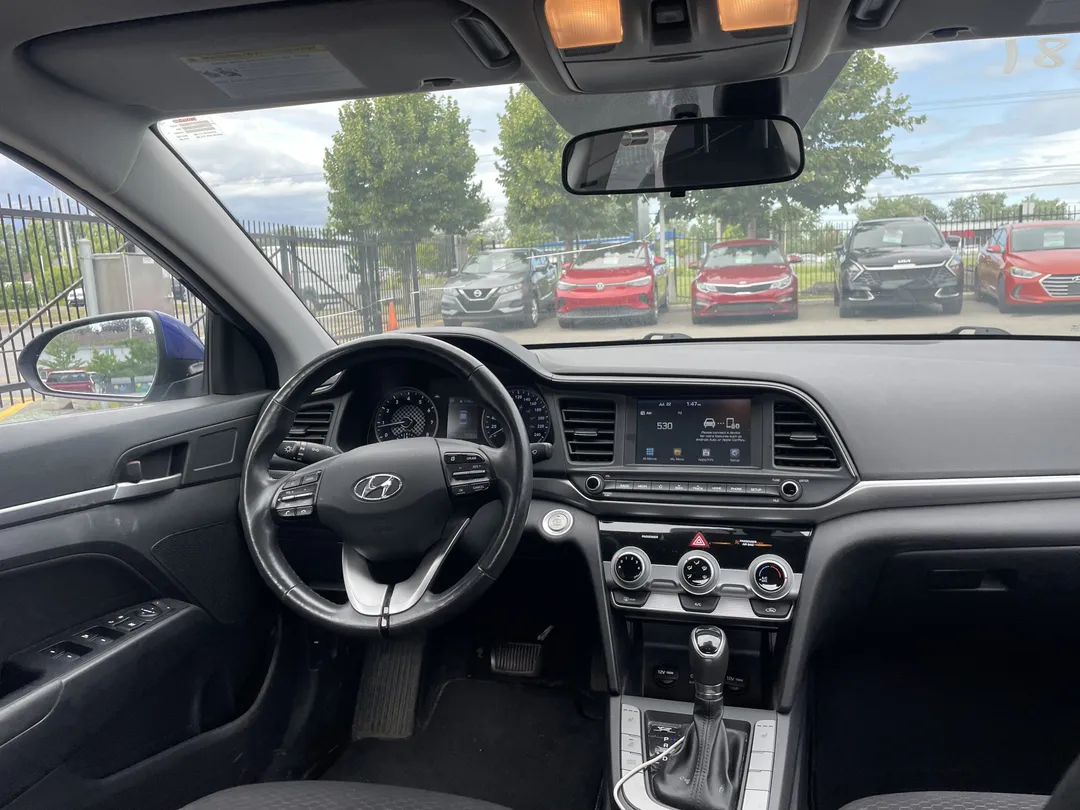 2019 Hyundai Elantra — photo 7