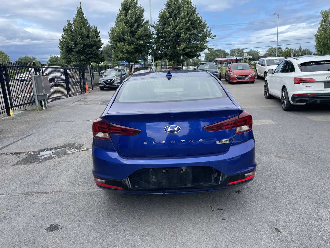 2019 Hyundai Elantra — photo 5