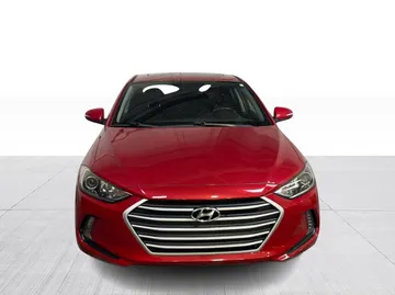 2018 Hyundai Elantra - image 9