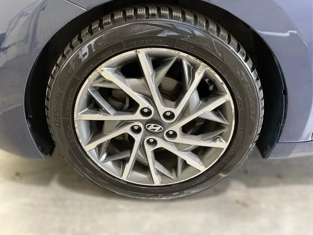 2019 Hyundai Elantra — photo 6