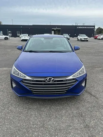 2020 Hyundai Elantra - image 2