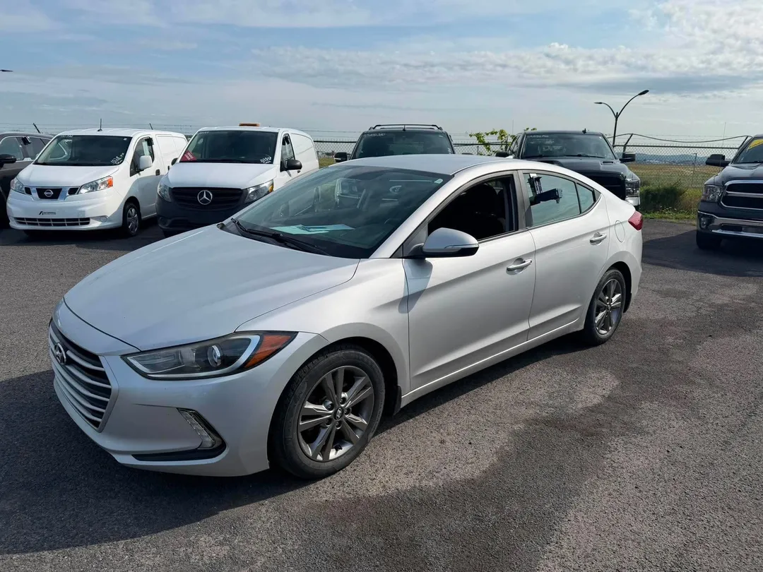 2017 Hyundai Elantra — photo 3