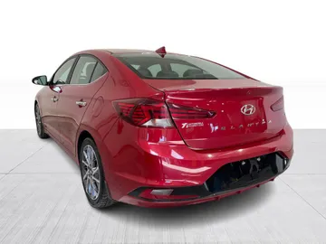 2019 Hyundai Elantra - image 12
