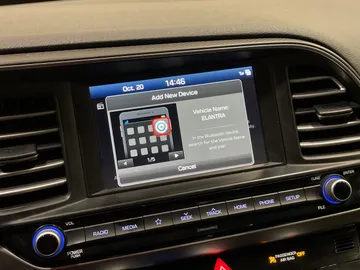 2019 Hyundai Elantra - image 25
