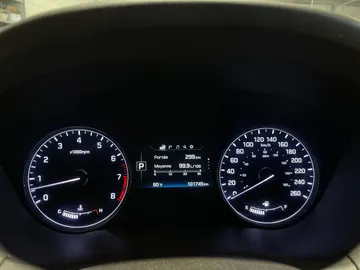 2015 Hyundai Genesis - image 17
