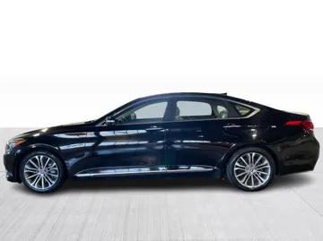 2015 Hyundai Genesis - image 10