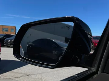 2015 Hyundai Genesis - image 20