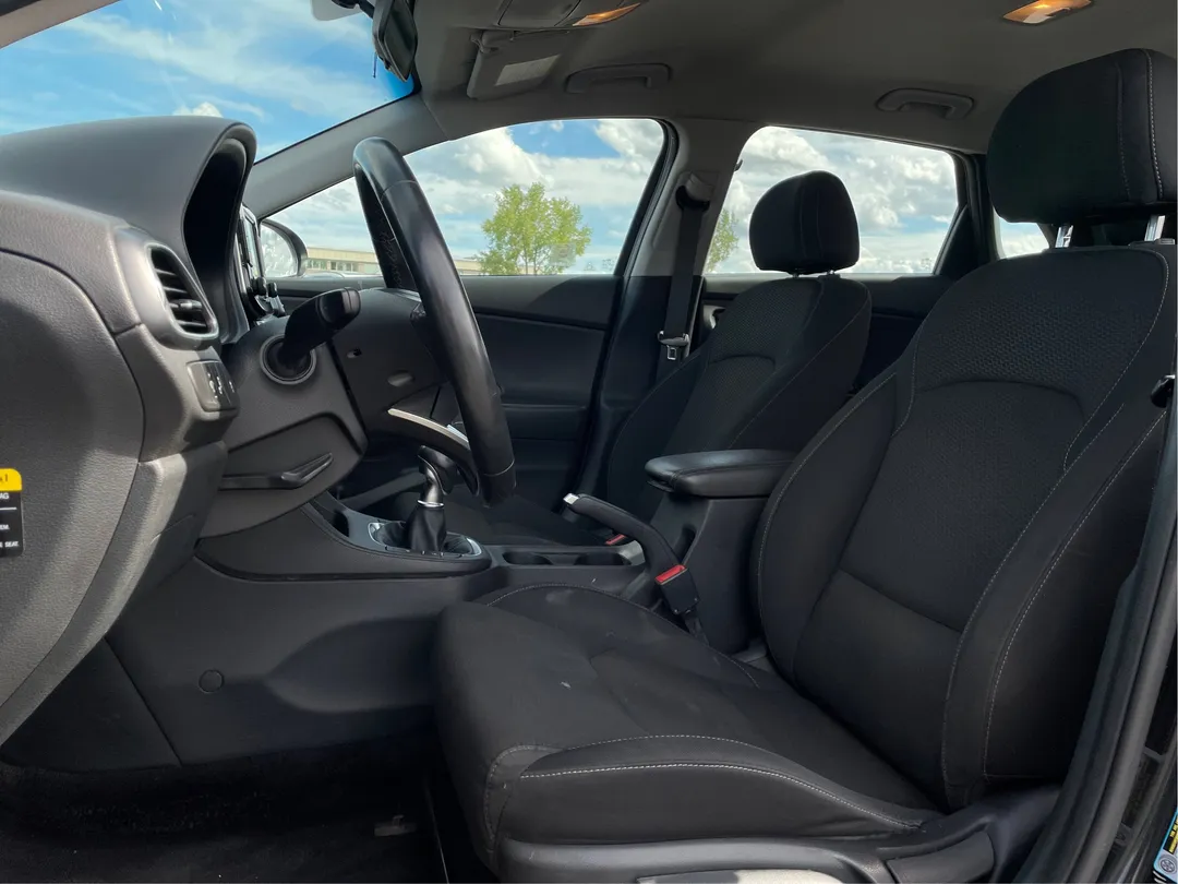 2020 Hyundai Elantra GT for sale - photo 3