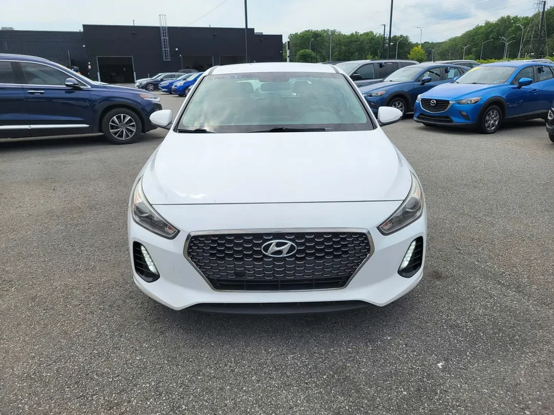 2018 Hyundai Elantra GT — photo 2