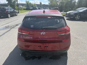 2019 Hyundai Elantra GT - image 4
