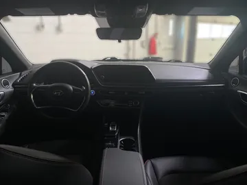 2023 Hyundai Sonata - image 4