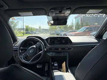 2023 Hyundai Sonata - image 8